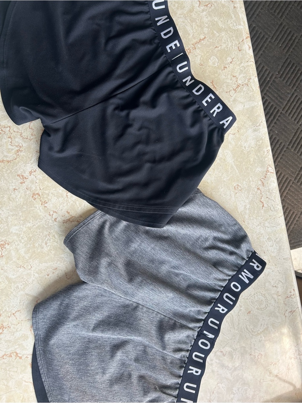 2 pair Under Armour Women Athletic Shorts Black & Gray size Med 8-10